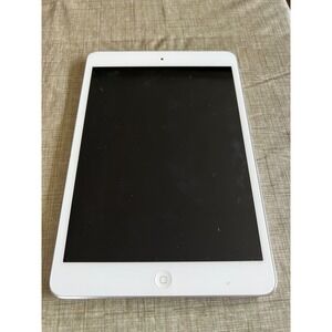 Apple iPad Mini 1st Gen A1432 Silver White WiFi 7.9 inch Tablet